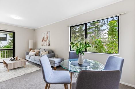 Photo of property in 3 Fernhaven Place, Massey, Auckland, 0614