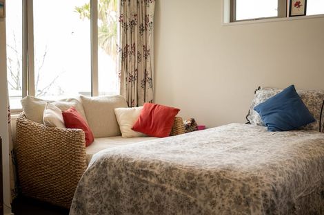 Photo of property in 29 Moncks Spur Road, Redcliffs, Christchurch, 8081