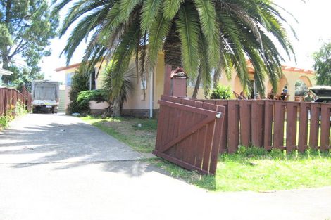 Photo of property in 33 Killington Crescent, Mangere, Auckland, 2022