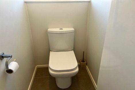 Photo of property in 7 Seymour Road, Mellons Bay, Auckland, 2014