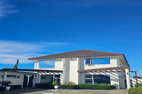 Photo of property in 1/121 Pah Road, Cockle Bay, Auckland, 2014