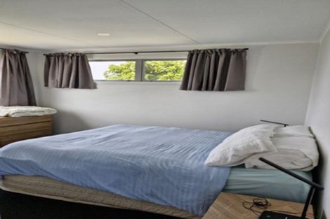 Photo of property in 11a Catherine Crescent, Moturoa, New Plymouth, 4310