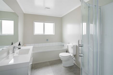 Photo of property in 7 Prestwich Rise, Churton Park, Wellington, 6037