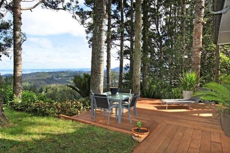 Photo of property in 108 Scenic Drive, Titirangi, Auckland, 0604