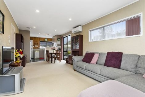 Photo of property in 1/8 Dalmatia Place, Henderson, Auckland, 0612