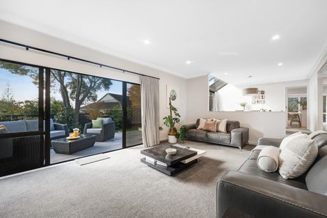 Photo of property in 202 Whitford Road, Shamrock Park, Auckland, 2016