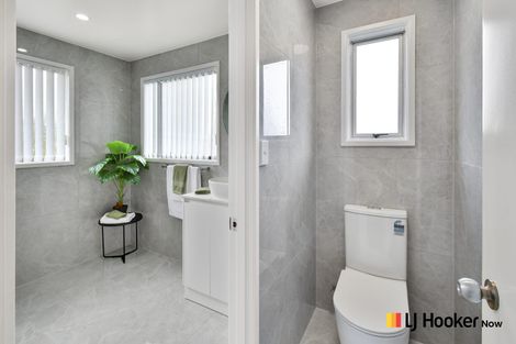 Photo of property in 5 Carbery Place, Manurewa, Auckland, 2102