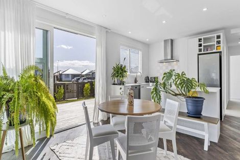 Photo of property in 11 Union Drive, Papamoa, 3118