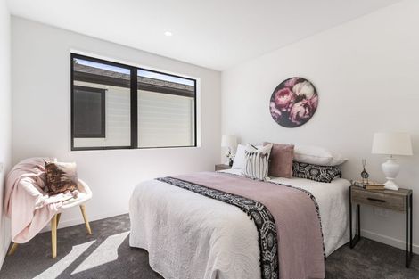 Photo of property in 24a Tamaki Bay Drive, Pakuranga, Auckland, 2010