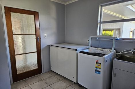 Photo of property in 384r Welcome Bay Road, Welcome Bay, Tauranga, 3175