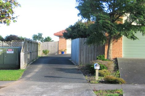 Photo of property in 1/4 Ballycullanie Place, Dannemora, Auckland, 2016