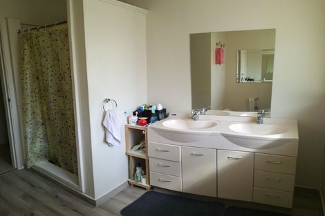 Photo of property in 38 Kendal Avenue, Burnside, Christchurch, 8053