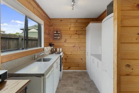 Photo of property in 31 Kirsten Place, Parklands, Christchurch, 8083