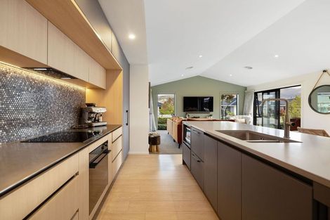 Photo of property in 1 Guano Crescent, Cromwell, 9310