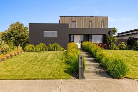 Photo of property in 2 Te Wairewa Street, Pegasus, 7612