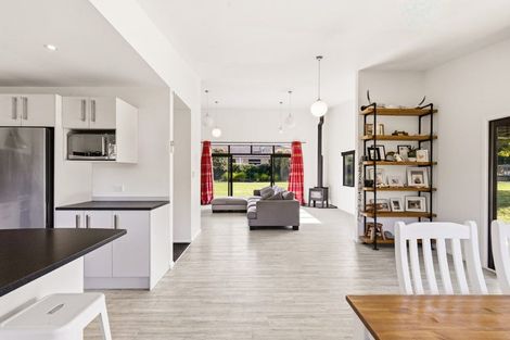Photo of property in 92 Lisland Drive, Kinloch, Taupo, 3377
