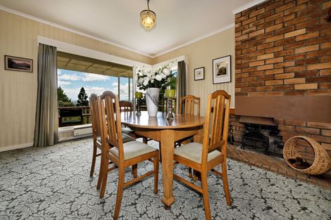 Photo of property in 47 Kopiko Road, Titirangi, Auckland, 0604