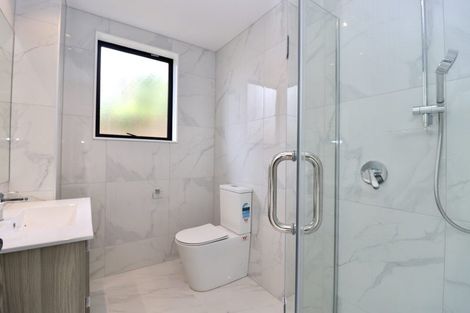 Photo of property in 127 Oreil Avenue, West Harbour, Auckland, 0618