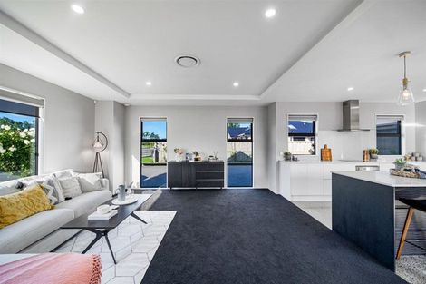 Photo of property in 73 Dynes Road, Rolleston, 7615