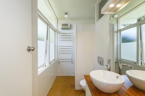 Photo of property in 23 Surrey Crescent, Hokowhitu, Palmerston North, 4410