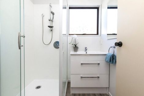 Photo of property in 2/11 Duncan Street, Sumner, Christchurch, 8081