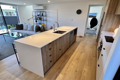 Photo of property in 261d Edgeware Road, Edgeware, Christchurch, 8013