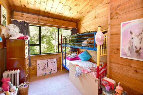 Photo of property in 165 Inland Road, Helensville, 0875