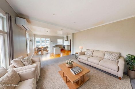 Photo of property in 28 Knowles Street, Terrace End, Palmerston North, 4410