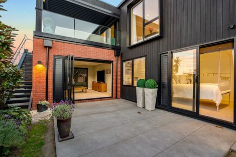 Photo of property in 10 Vaughan Crescent, Murrays Bay, Auckland, 0630