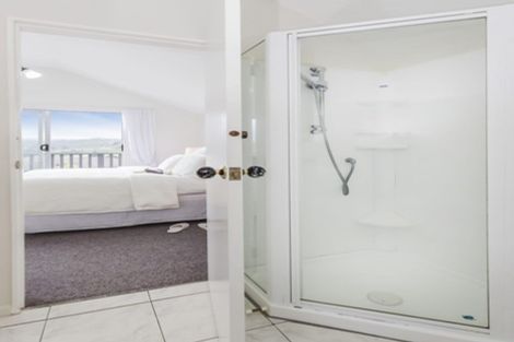 Photo of property in 13 Mallard Grove, Churton Park, Wellington, 6037