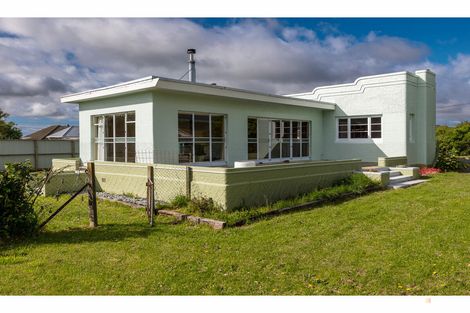 Photo of property in 53 Rhodes Street, Waimate, 7924