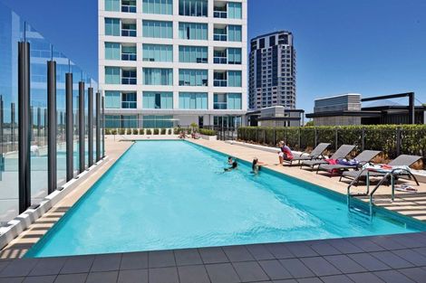 Photo of property in Sentinel Apartments, 2202/3 Northcroft Street, Takapuna, Auckland, 0622