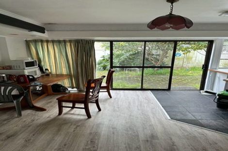 Photo of property in 1 Skilling Place, Farm Cove, Auckland, 2012