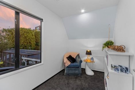 Photo of property in 31 Harry Ell Drive, Cashmere, Christchurch, 8022