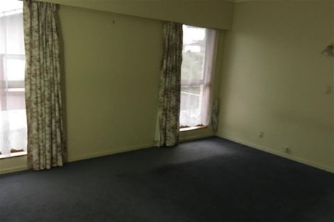 Photo of property in 2/10 Manuka Road, Glenfield, Auckland, 0629