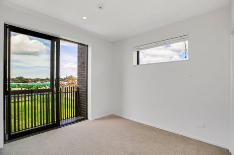 Photo of property in 2 Ko Street, Northcote, Auckland, 0627