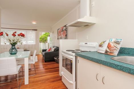 Photo of property in 4/107 Portage Road, New Lynn, Auckland, 0600