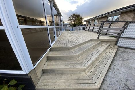 Photo of property in 8/8a Featherston Street, Levin, 5510