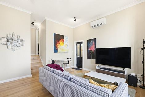 Photo of property in 2a Macdonald Crescent, Te Aro, Wellington, 6011