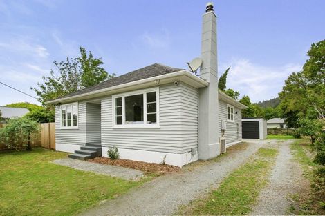 Photo of property in 3 Wood Street, Wainuiomata, Lower Hutt, 5014