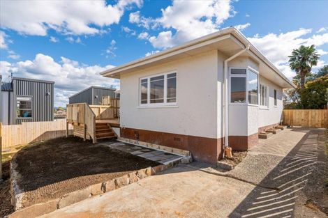 Photo of property in 3b Hilltop Road, Parkvale, Tauranga, 3112