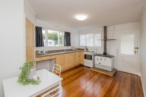Photo of property in 22 Ngaio Street, Otaki Beach, Otaki, 5512