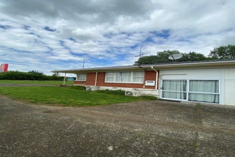 Photo of property in 6 Paerata Road, Pukekohe, 2120