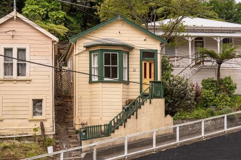 Photo of property in 204 Aro Street, Aro Valley, Wellington, 6021