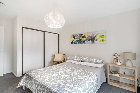 Photo of property in 8 Dulcie Place, Harewood, Christchurch, 8051