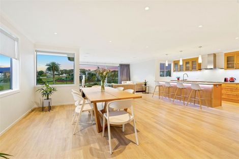 Photo of property in 22b Halyard Place, Te Atatu Peninsula, Auckland, 0610