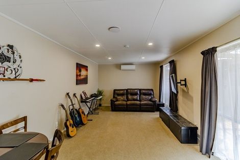 Photo of property in 12 Glamorgan Avenue, Tamatea, Napier, 4112