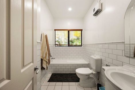 Photo of property in 11 Cabbage Tree Grove, Woodridge, Wellington, 6037