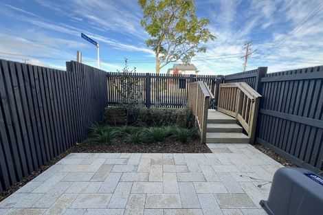 Photo of property in 7 Whati Lane, Henderson, Auckland, 0612