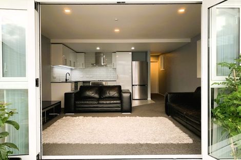 Photo of property in Victoria Villas, 45/35u Pirie Street, Mount Victoria, Wellington, 6011